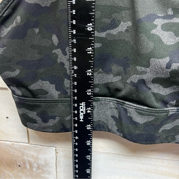 Fabletics‎ Sports Bra XL Green Camo High Impact Pocket Padding Razorback UPF 50 - Picture 8 of 9